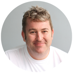 Niki Louw, Country Manager